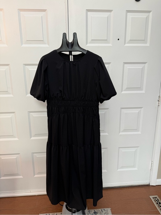 SHEIN Dresses & Skirts - SHEIN Black Tiered Midi Dress with Puff Sleeves